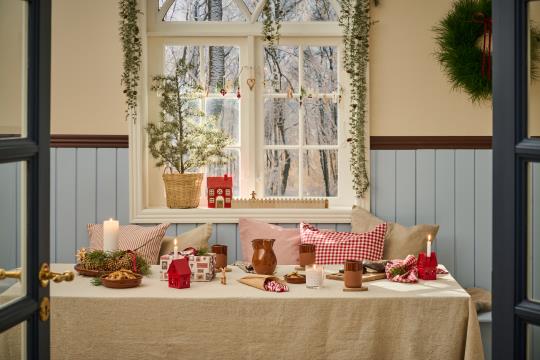 Kissenbezug Bea, rosa, natur gestreift 50x50cm