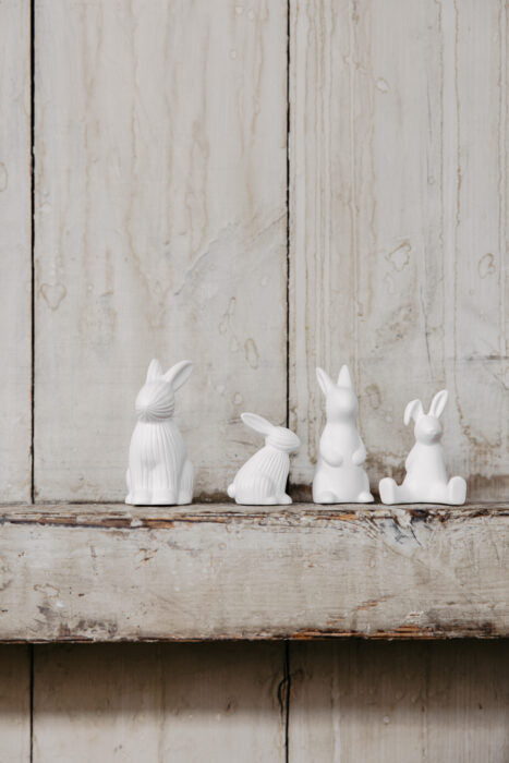 Osterhase Freja, weiß, Keramik von Storefactory