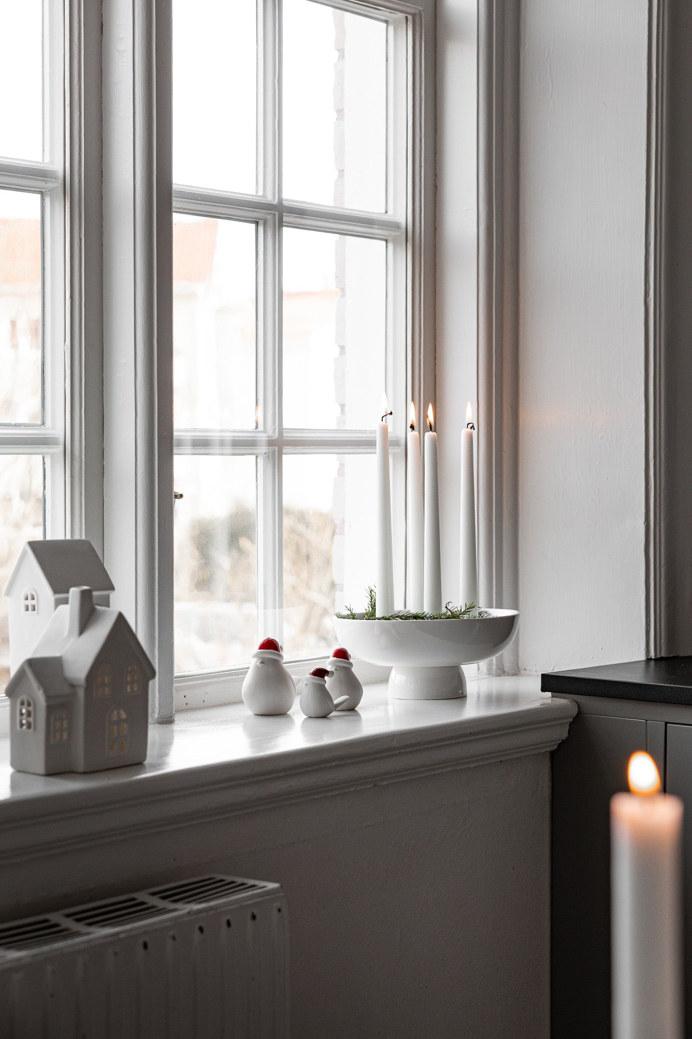 Kerzenleuchter Granhammar, 4 Kerzen, rund, mit Fuß, weiß