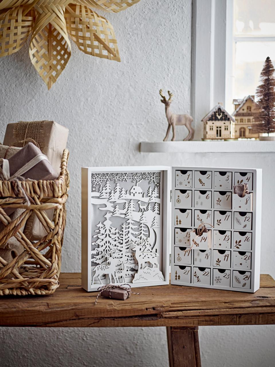 3D Kalender Elimar, klappbar, Landschaft, weiß, gold