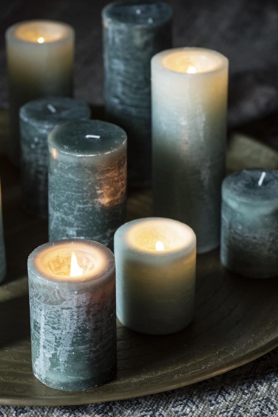 Stumpenkerze, Altarkerze, 18cm hoch, hell grün