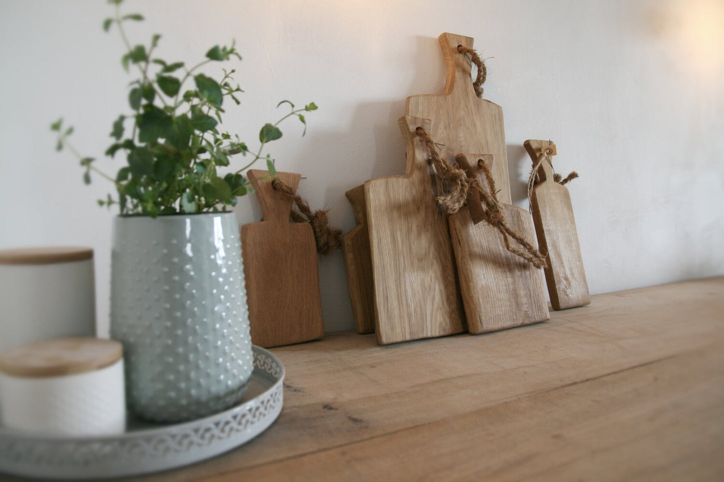 Brett aus Eichenholz, von Hand gearbeitet, klein