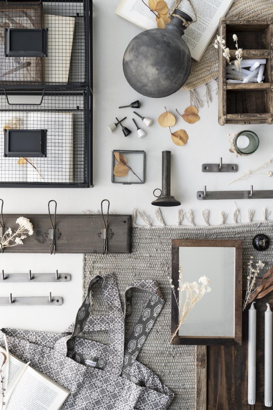 Hakenleiste, Garderobenleiste, Garderobe, 3 Haken, Naturholz, schwarze Haken