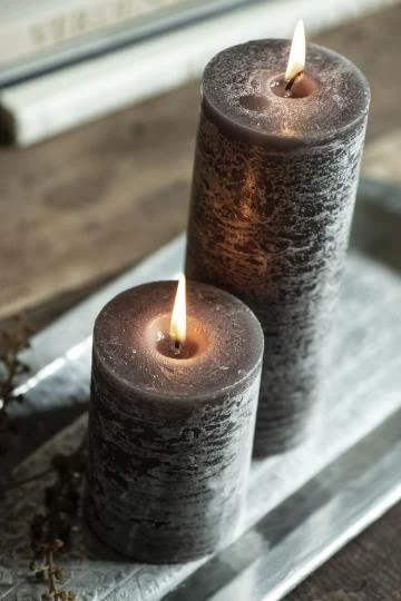 Stumpenkerze, Altarkerze, 10cm hoch, grau, dunkel grau - mueggelig