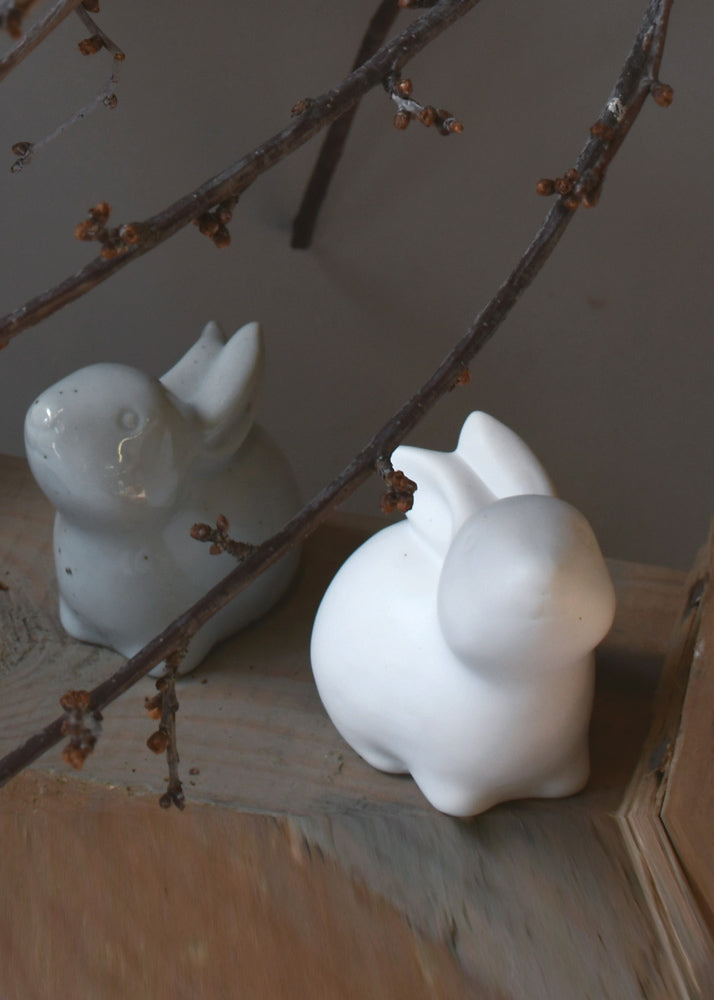 Osterhase Stina, Keramik, weiß, groß, sitzend