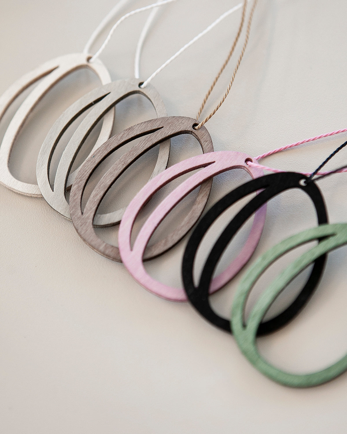 Holzdeko Getinge, Osterei Anhänger, pink