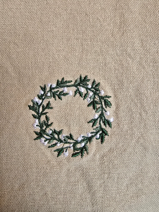 Stoffserviette Tradition, Blätterkranz, grün, leinenfarben 40x40cm