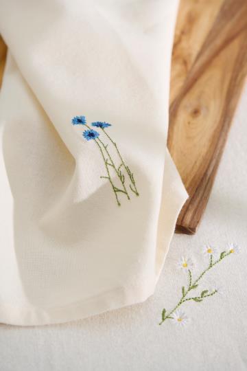 Stoffserviette, butter, blaue Kornblumen von Ib Laursen