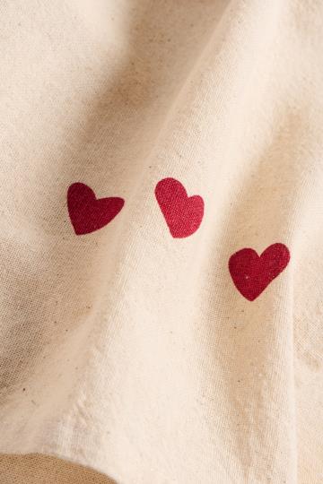 Geschirrtuch Emma, natur, rote Herzen, 50x70cm