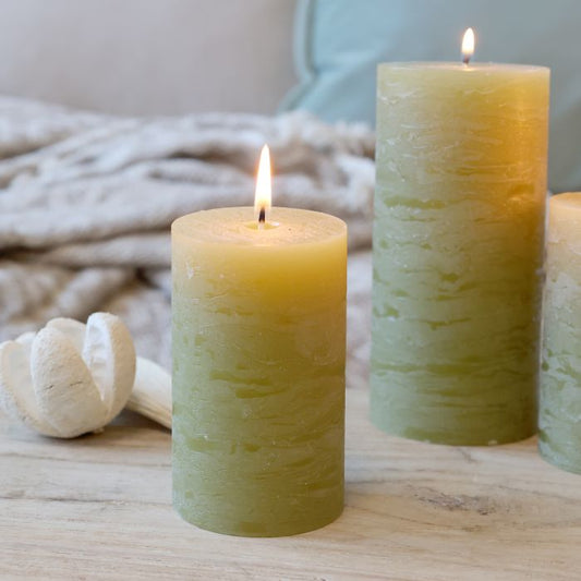 Stumpenkerze Macon, Kerze, moosgrün, 10x6cm