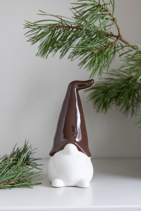 Keramikfigur Zwerg Samuel, Weihnachtszwerg, braune Mütze
