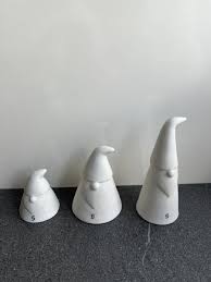Keramikfigur Weihnachtsmann Knut, Mütze, Bart, Nase, klein