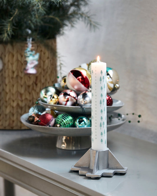 Kalenderkerze, Adventskerze, Tannenbaum, hellblau, dünn