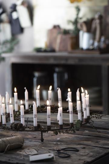 Adventskalenderkerzen, Kerzen Set 1-24, weiß mit schwarzen Zahlen, 1,3cm dick