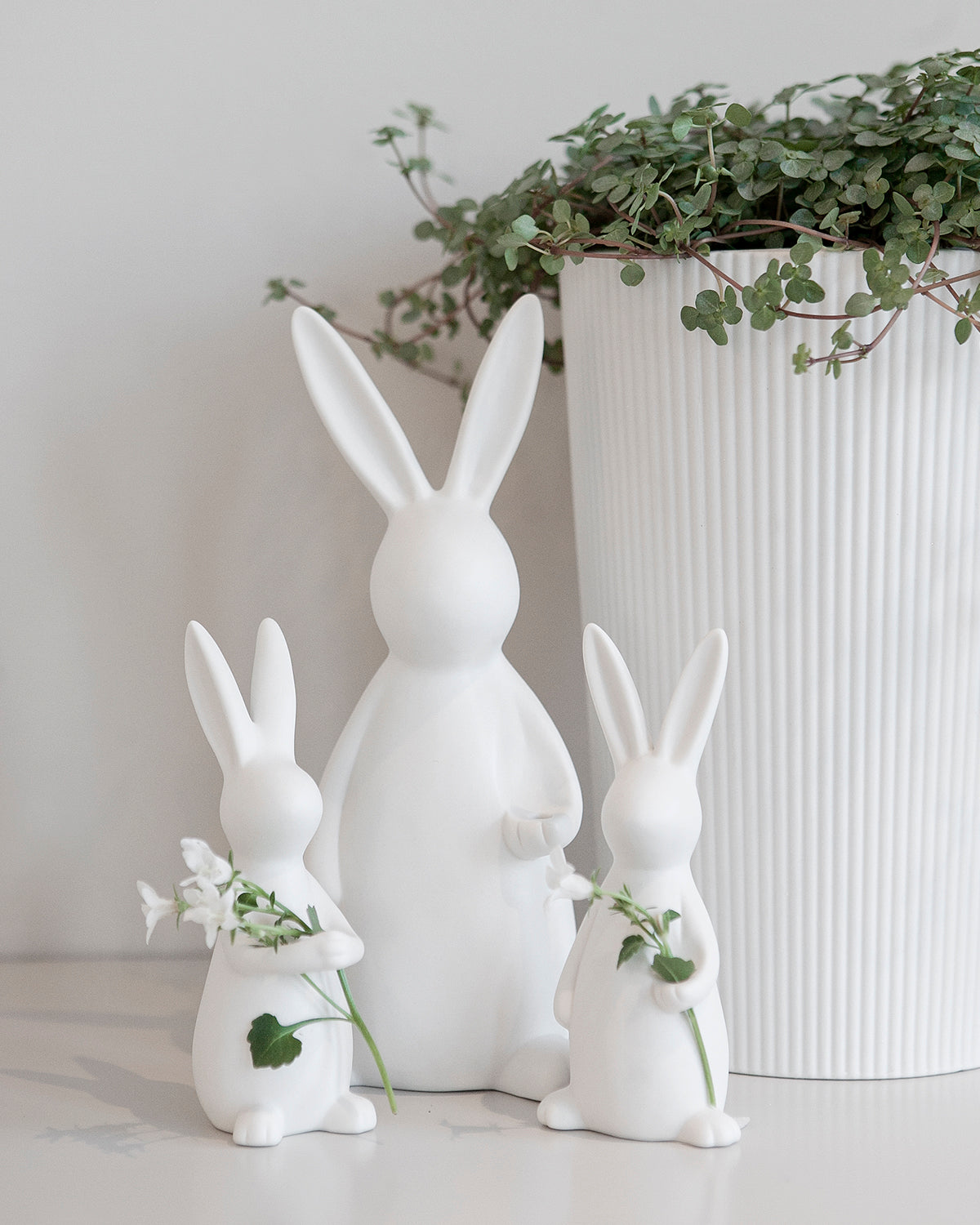 Osterhase Ida, Keramik, weiß, stehend